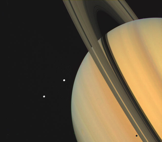 Saturn by Voyager 1